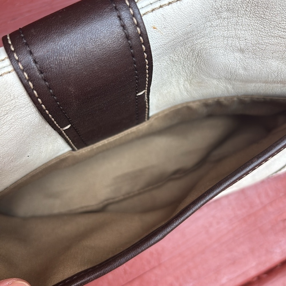 White Coach Soho Buckle shoulder bag - Picture 8 of 15